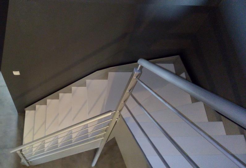 Schody na konstrukcji stalowej wewnętrzne oraz przemysłowe.